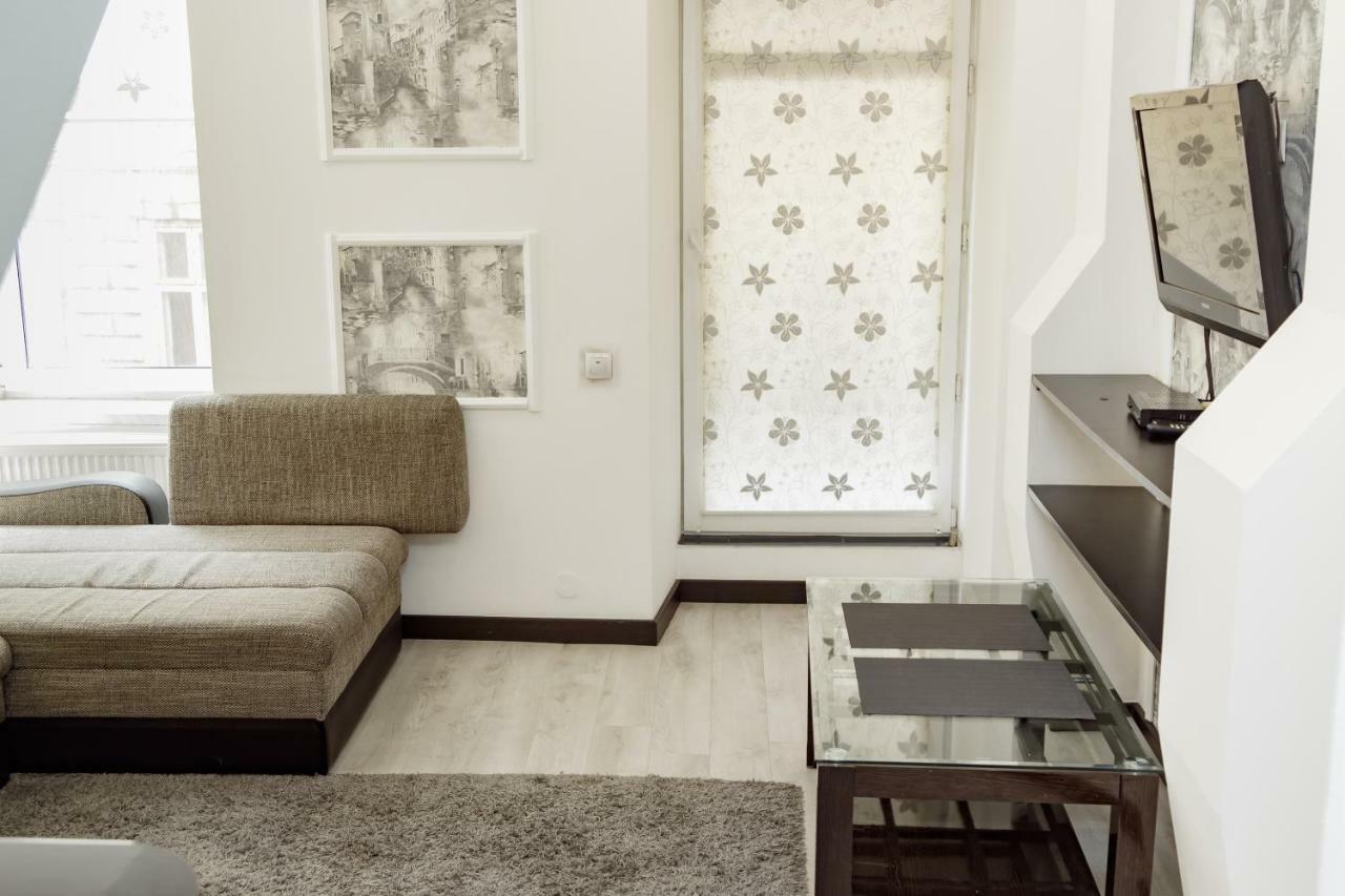Transitional Havryky Apartment Лвив Екстериор снимка